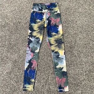 Adidas floral print tights sz S